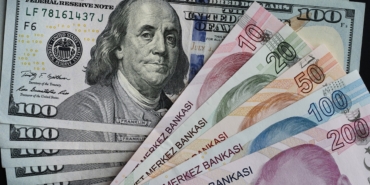 Dolar/TL haftanın ilk gününde 49,18 seviyesine tırmanarak rekor tazeledi